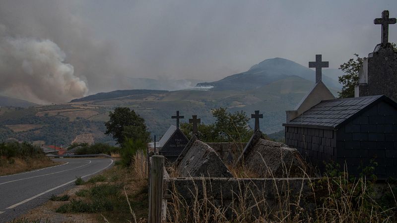 Casi 4.700 hectáreas arrasadas en Galicia | Ver