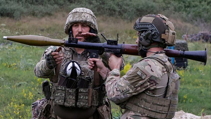 Los movimientos de tropas y combates continúan en Ucrania | Ver