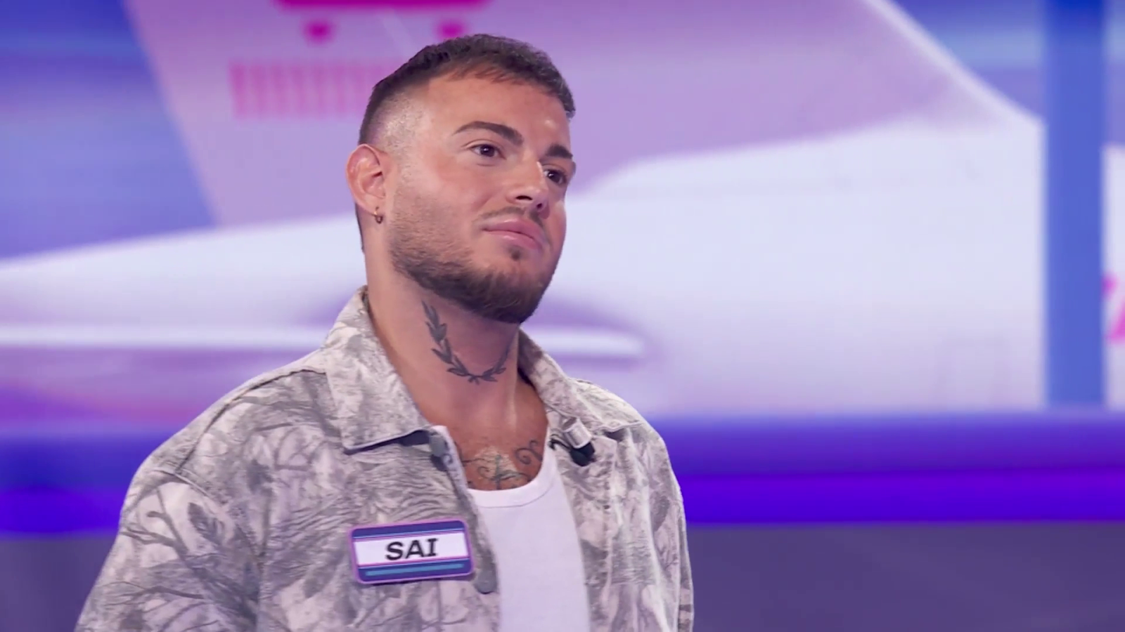 El discurso de Killian que apaga el interés de Sai - Algo que declarar | Ver