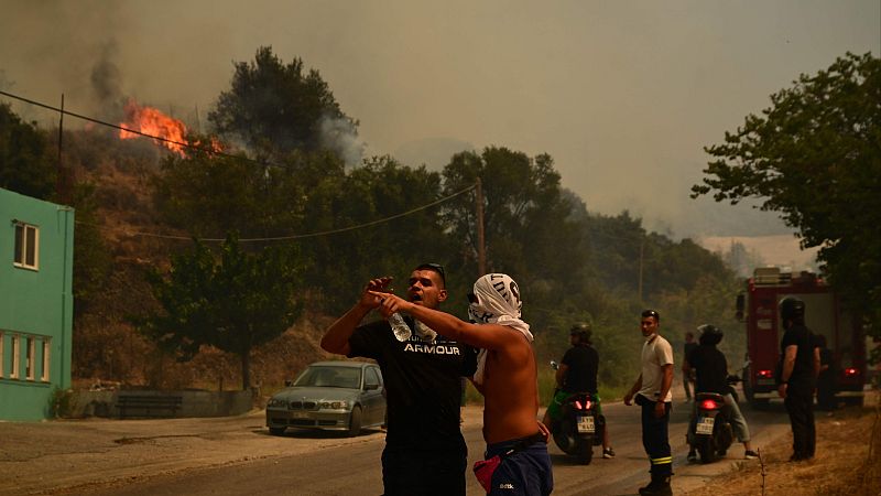 Los incendios asolan el Mediterráneo europeo | Ver