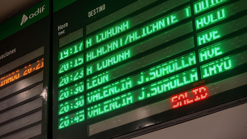 Renfe suspende la circulación ferroviaria entre Madrid y Galicia | Ver