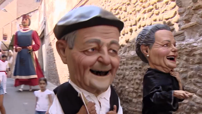 Telediario 1 - Numerosos pueblos de toda España disfrutan de sus fiestas veraniegas