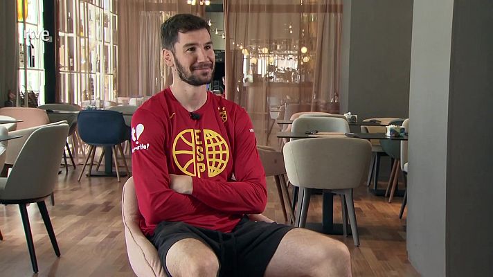 Baloncesto en RTVE - Entrevista Darío Brizuela