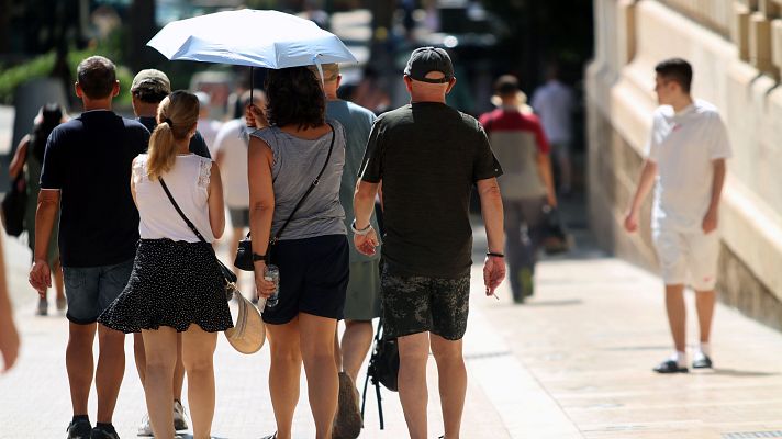 Telediario Fin de Semana - Málaga, pionera con 93 refugios climáticos durante la ola de calor