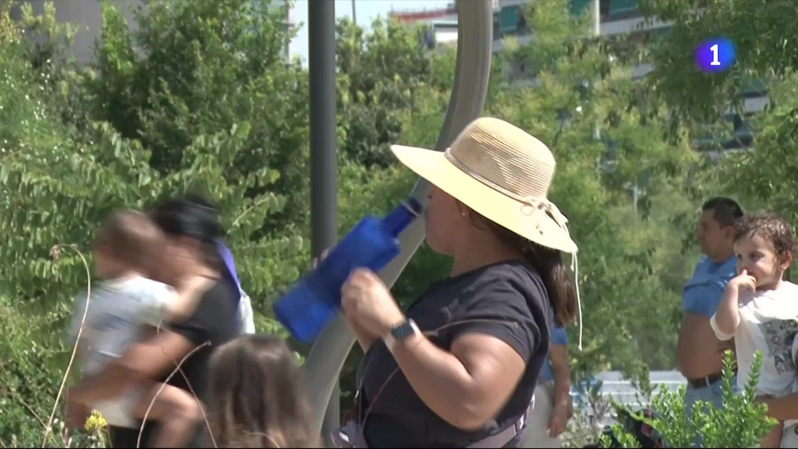 Catalunya deixa enrere la segona onada de calor de l'estiu - L'Informatiu | Veure