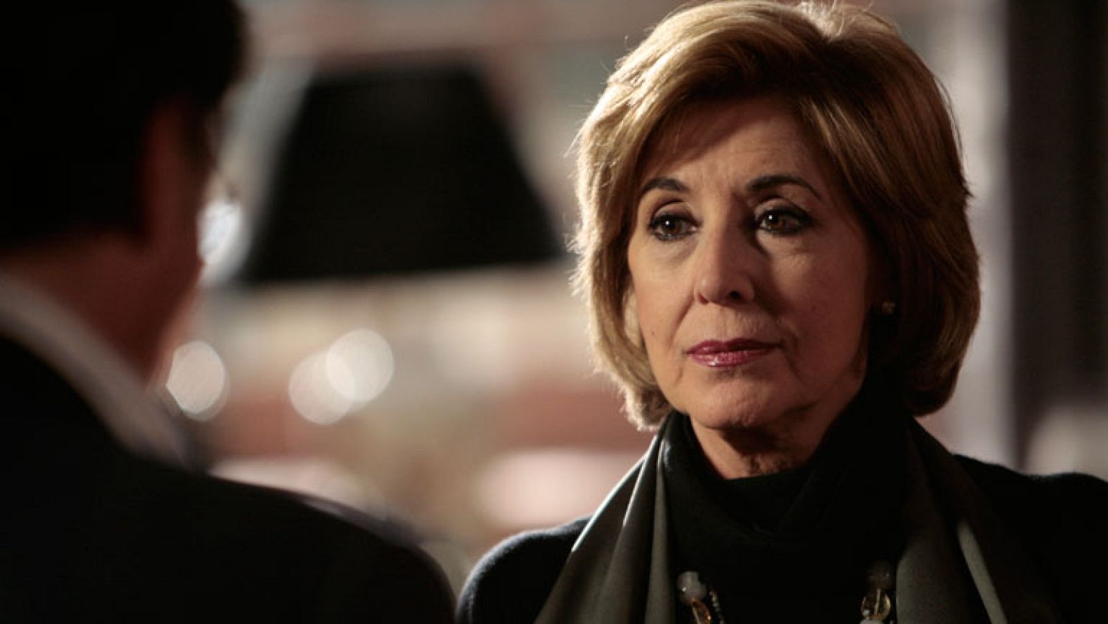 Herederos - T1 - Capítulo 4 - Bernardo confia en sacar provecho de los trapos sucios de Carmen y va en busca de la persona que mató accidentalmente al padre de las hermanas Orozco - Ver ahora