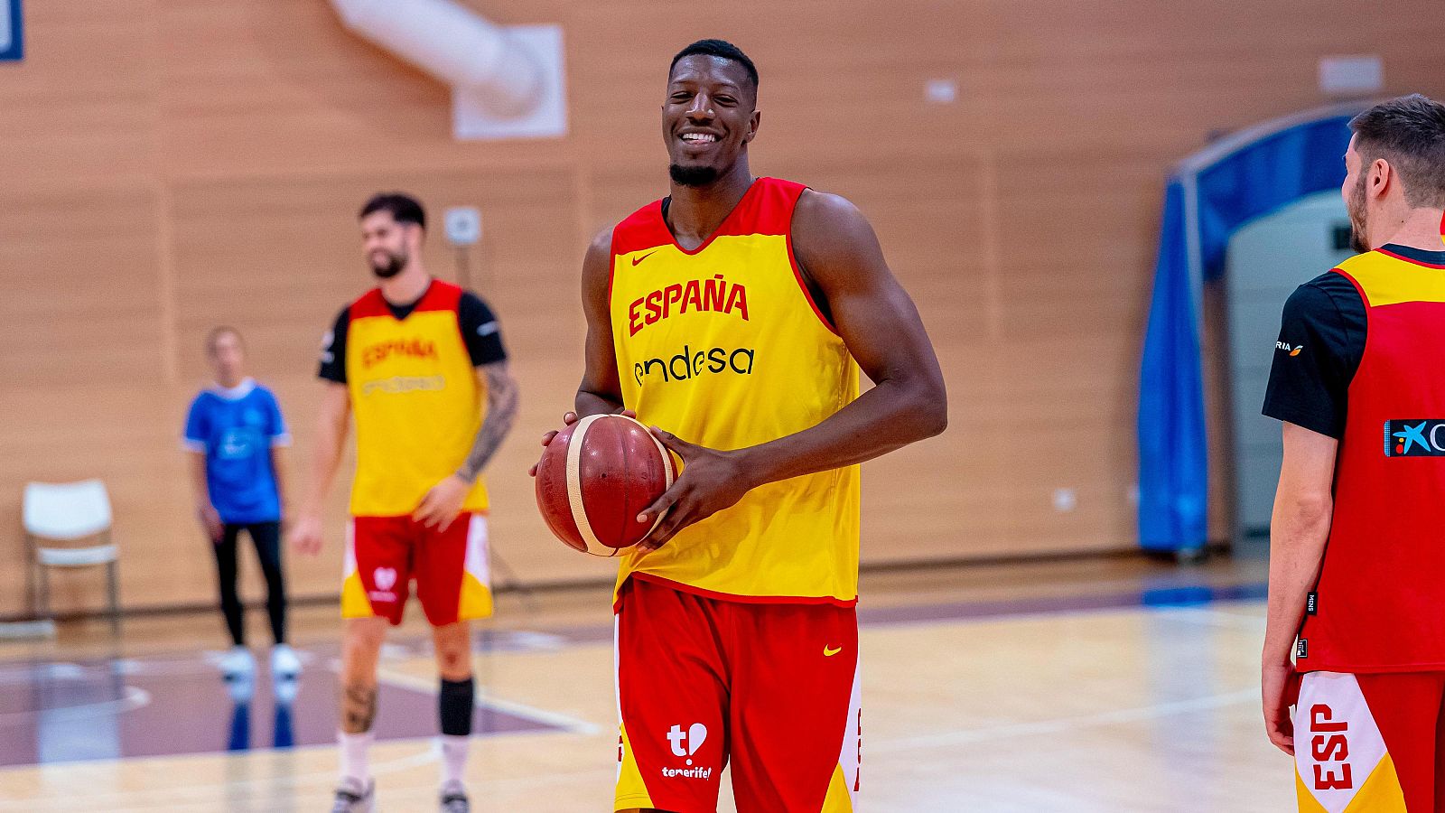 Jankuba Sima: "No sé si estaré en la lista de los doce " - Baloncesto en RTVE | Ver