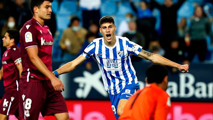 Resúmenes de LaLiga - Málaga - Real Sociedad B: resumen del partido de la 2ª jornada de Liga | Segunda