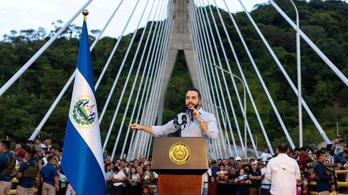 Telediario 1 - Cortes de pelo y vestimenta adecuada, nuevas medidas escolares de El Salvador