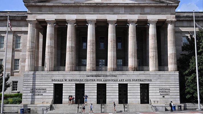 Telediario 1 - Donald Trump amenaza con cortar la financiación a los museos