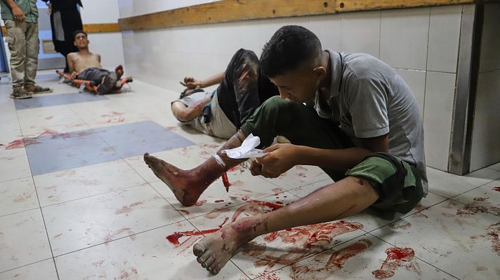 Telediario 1 - Alathamna, anestesista y reportero en Gaza: "Solo podemos elegir nuestra manera de morir: en un hospital o en la calle"