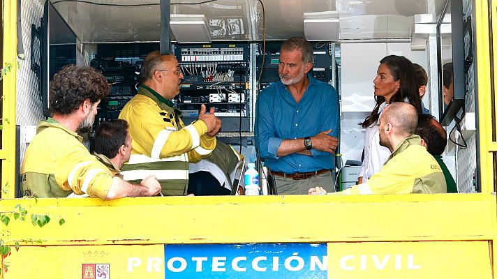 Informativo 24h - Los reyes visitan las zonas dañadas por los incendios: "Queríamos estar cerca de los afectados"