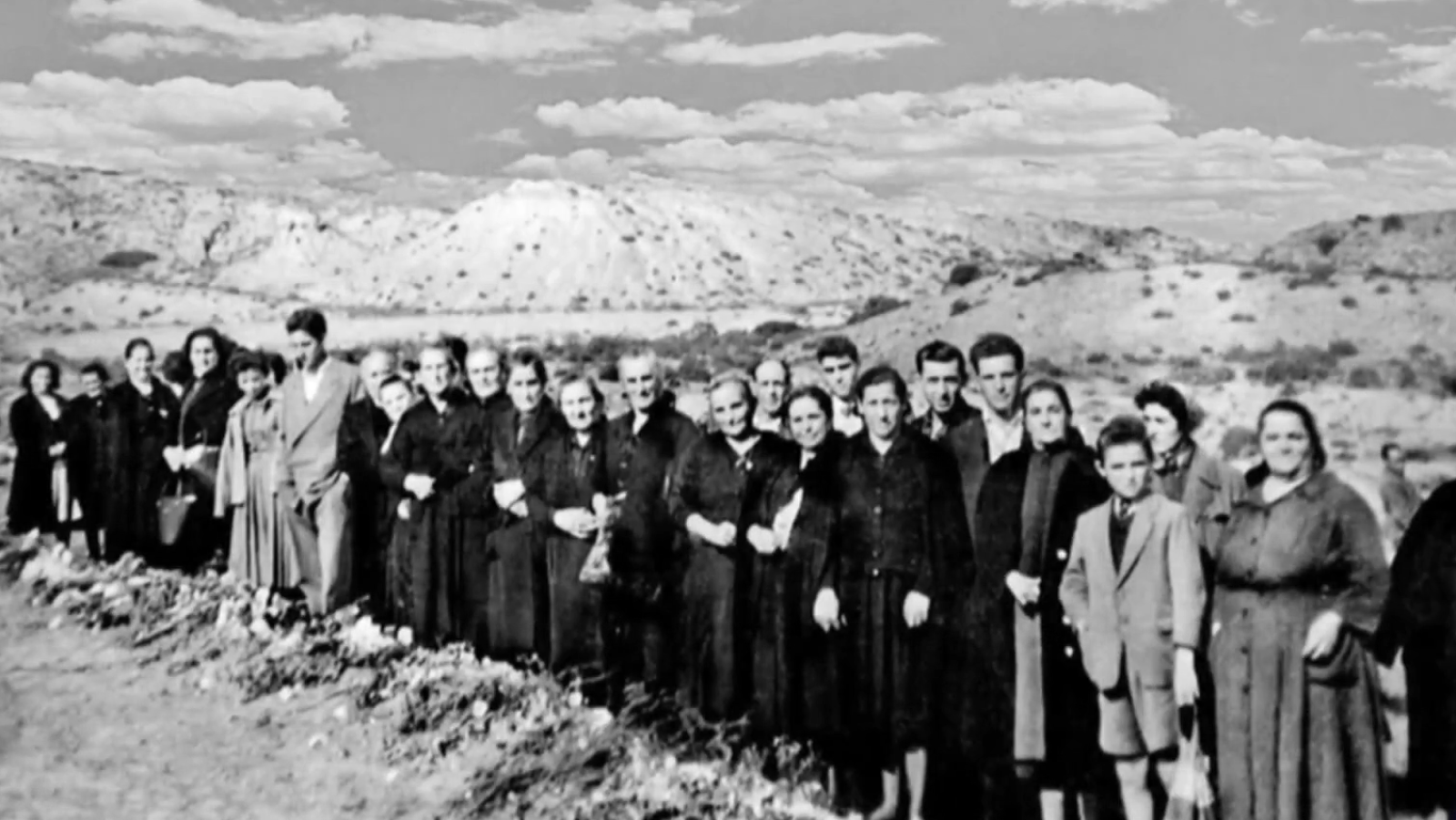 Estreno del documental 'Las Mujeres de Negro' en homenaje a las víctimas de La Barranca (La Rioja) | Ver ahora