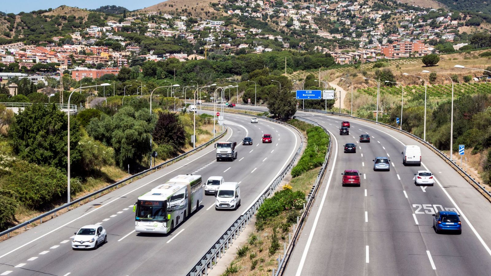 Operacion retorno de vacaciones: muchos apuran los últimos momentos antes de volver a la rutina - Telediario 1 | Ver