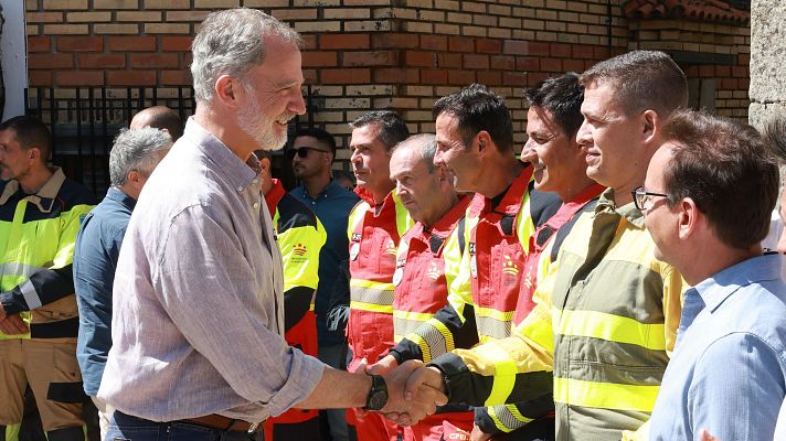  - Los reyes cierran en Extremadura su recorrido por las comunidades más afectadas por los incendios