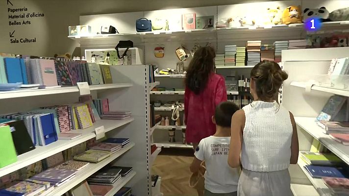 L'Informatiu - Les famílies es preparen per al nou curs escolar