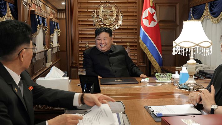 Telediario Matinal - Kim Jong-un llega a China en su tren blindado para asistir a un desfile militar