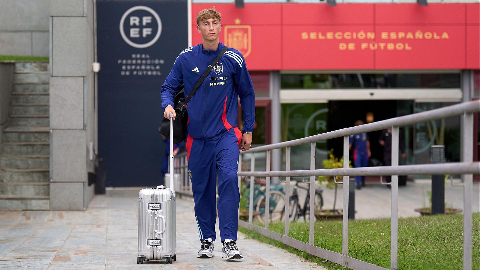 Huijsen, en RNE: "Me queda mucho por demostrar" - Los Deportes de La1 | Ver