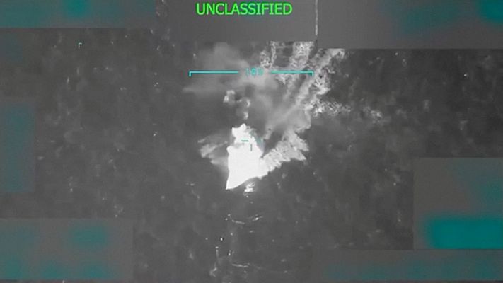 Telediario 1 - EE.UU. afirma haber disparado contra una lancha con droga procedente de Venezuela