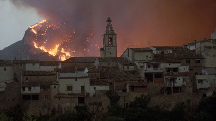Telediario 2 - Millares, el pueblo valenciano que muestra el antes y el después de los incendios de 1994