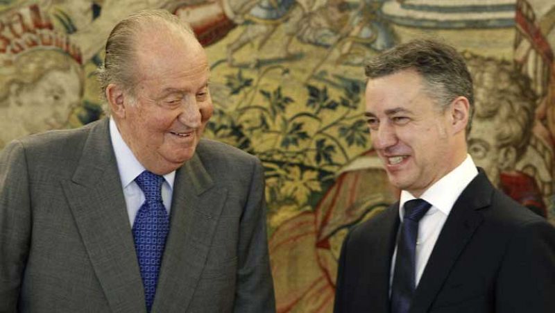 El Rey pregunta al lehendakari por las inundaciones en el País Vasco