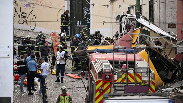 Informativo 24h - Al menos 15 muertos y 18 heridos al descarrillar un funicular en Lisboa