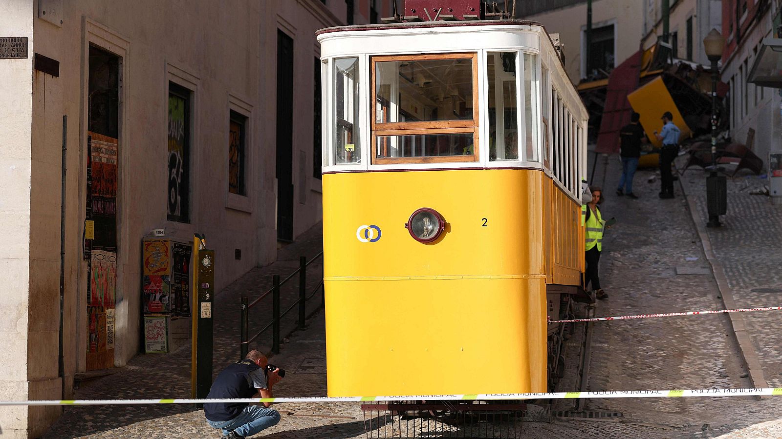 Luto nacional en Portugal tras el accidente del funicular en Lisboa - La hora de La 1 | Ver