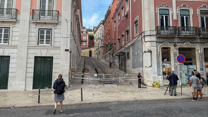Telediario 1 - Identifican a los 16 fallecidos del accidente del funicular en Lisboa