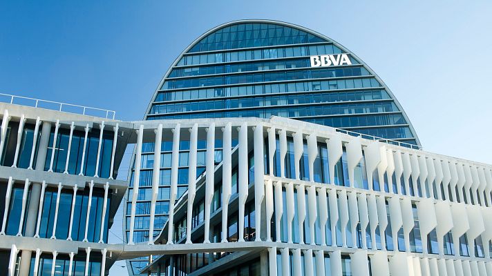 Telediario 1 - La CNMV aprueba el folleto de la opa del BBVA sobre el Sabadell, cuyo futuro queda en manos de sus accionistas