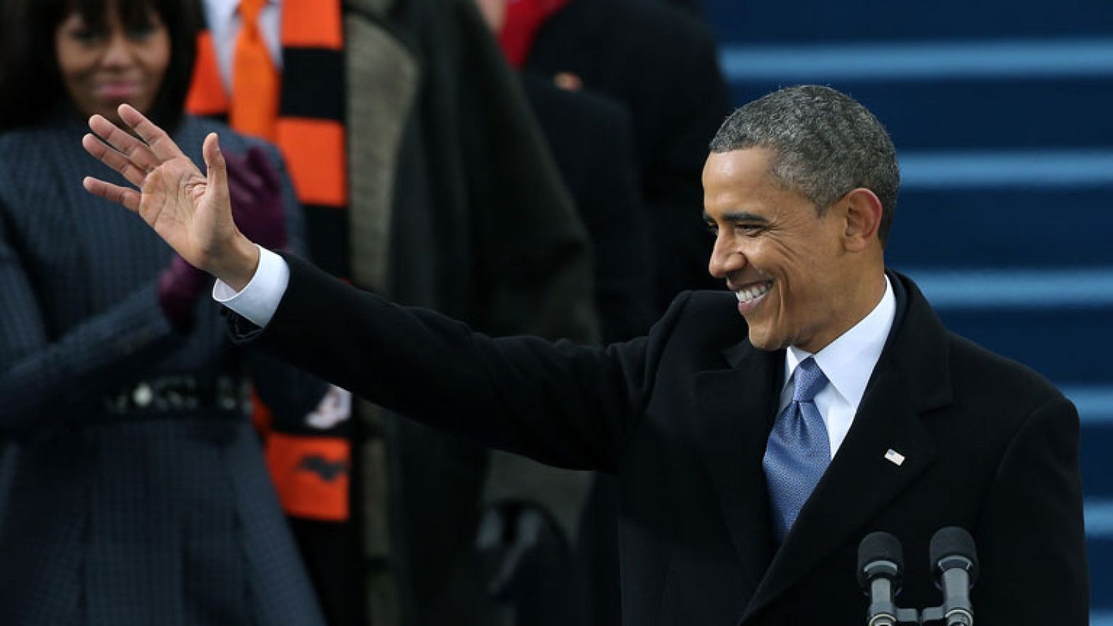 Obama congrega a cientos de miles de personas en su toma de posesión
