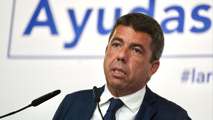 Telediario 2 - La periodista que comió con Mazón el día de la dana denuncia una campaña de "acoso brutal"