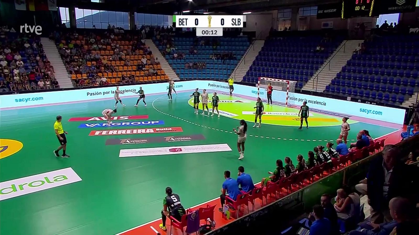 Balonmano - Supercopa Ibérica Femenina. 2ª semifinal: Replasa Beti-Onak - SL Benfica - Balonmano | Ver