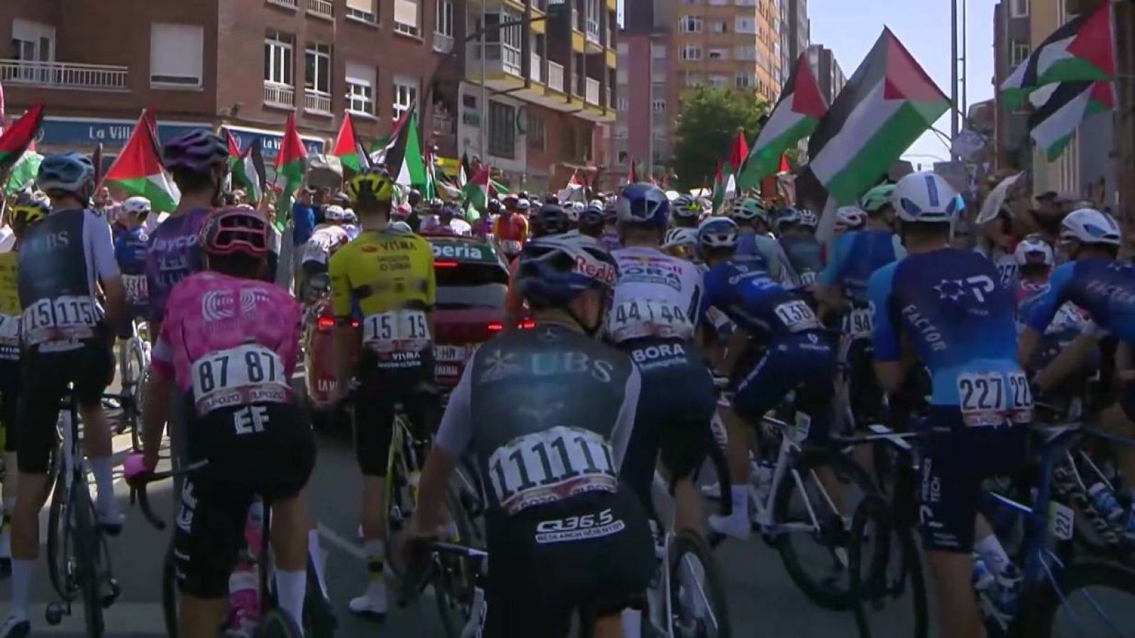 Nuevas protestas propalestinas contra el Israel Premier-Tech en Avilés | Ver