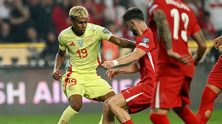 Fútbol - Resumen del Turquía - España de clasificación del Mundial