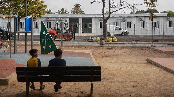 Telediario 1 - Barracones en vez de aulas para miles de niños afectados por la dana