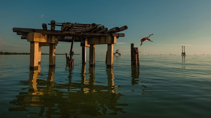 Telediario 1 - Leica revela en una exposición cien años de historia de la fotografía