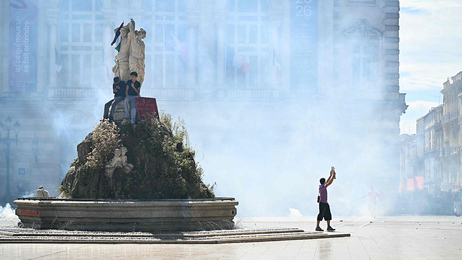 Cerca de 300 detenidos en las protestas de Francia | Ver