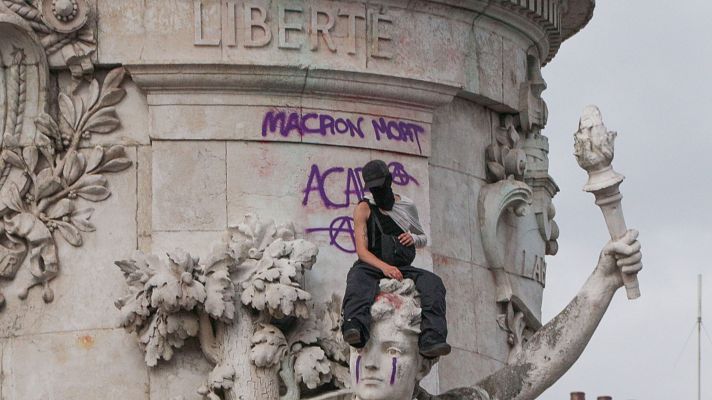 La tarde en 24h - Víctor Luis Gutiérrez, experto en Relaciones Internacionales: "Lecornu no va a encontrarse una situación distinta a la de Bayrou"