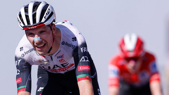 Vuelta ciclista a España - Joao Almeida no anticipa cuál podría ser el "día malo" de Vingegaard en lo que resta de La Vuelta: "No tengo una bola mágica"