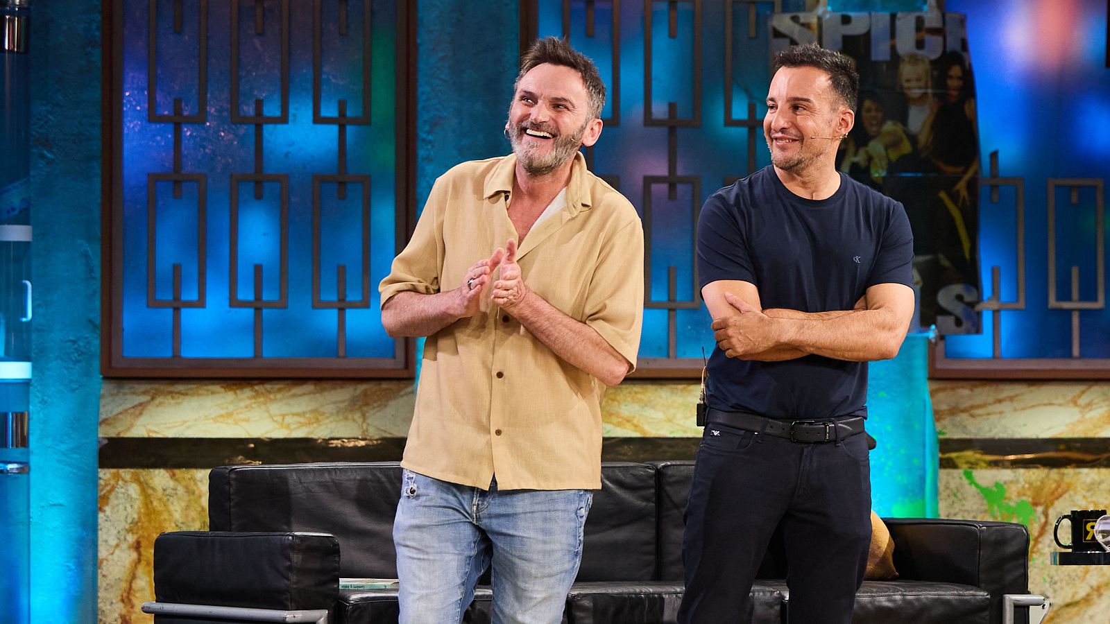 La Revuelta | Amenábar y Fernando Tejero: "¡Stop homofobia!" - La Revuelta | Ver