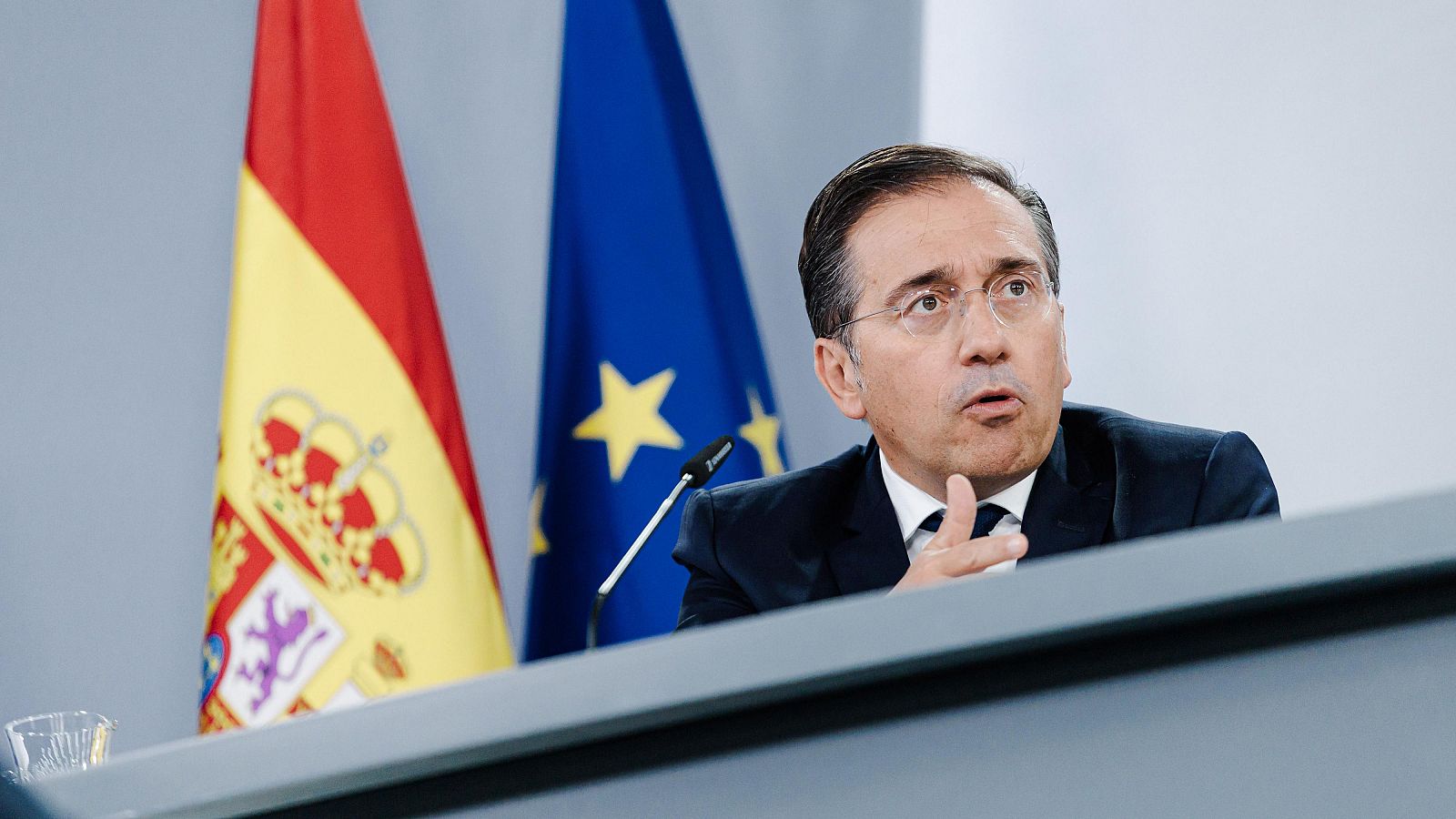 Albares no ve "en absoluto" ningún "choque" con EE.UU. por las sanciones a Israel - La hora de La 1 | Ver