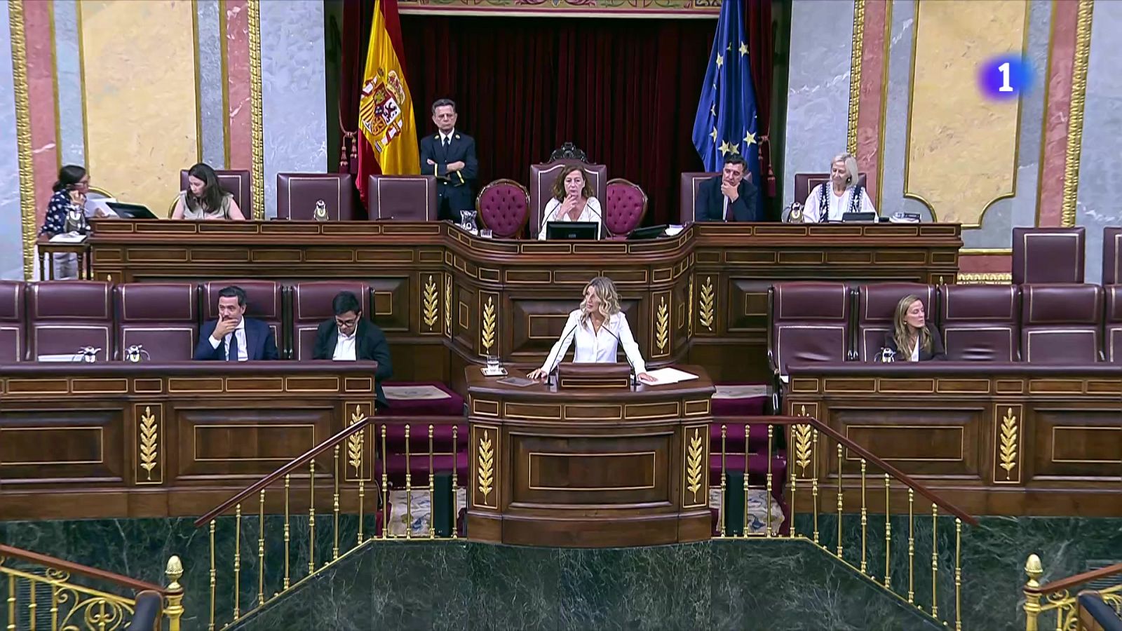 Díaz califica de "chantaje" la posición de Junts con la reducción de jornada - Telediario 1 | Ver