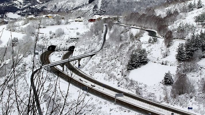 El temporal en España de nieve y lluvia ocasiona inundaciones 