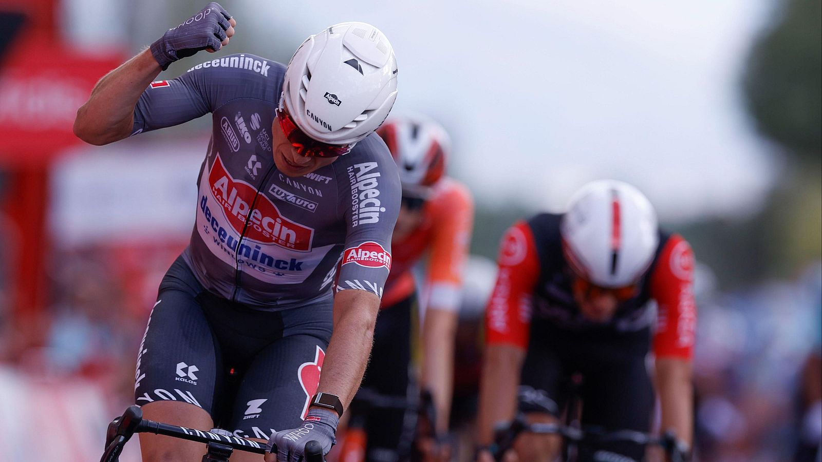 Vuelta 2025 | Jasper Philipsen gana la etapa 19 en Guijuelo | Ver