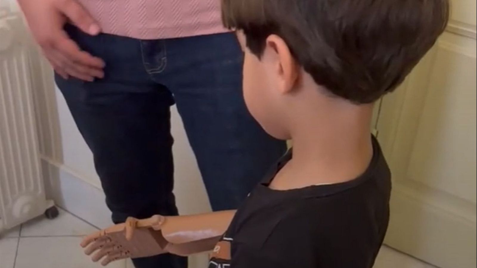 Prótesis solidarias para niños amputados de Gaza - Fin de semana 24h | Ver