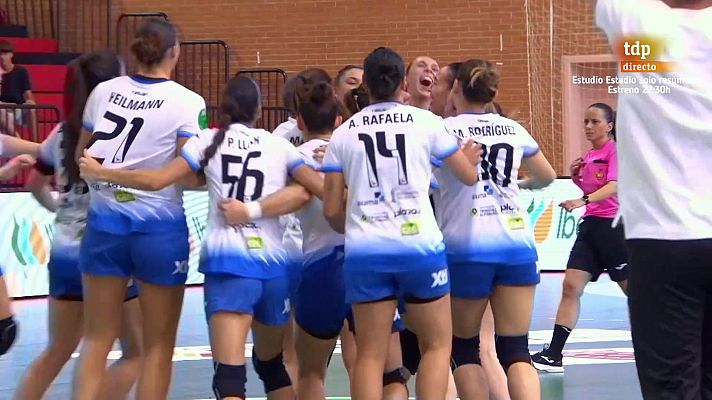  - La vaselina de Malena Valles sobre la bocina que le dio el triunfo al Elda Prestigio ante el Balonmano Zonzamas
