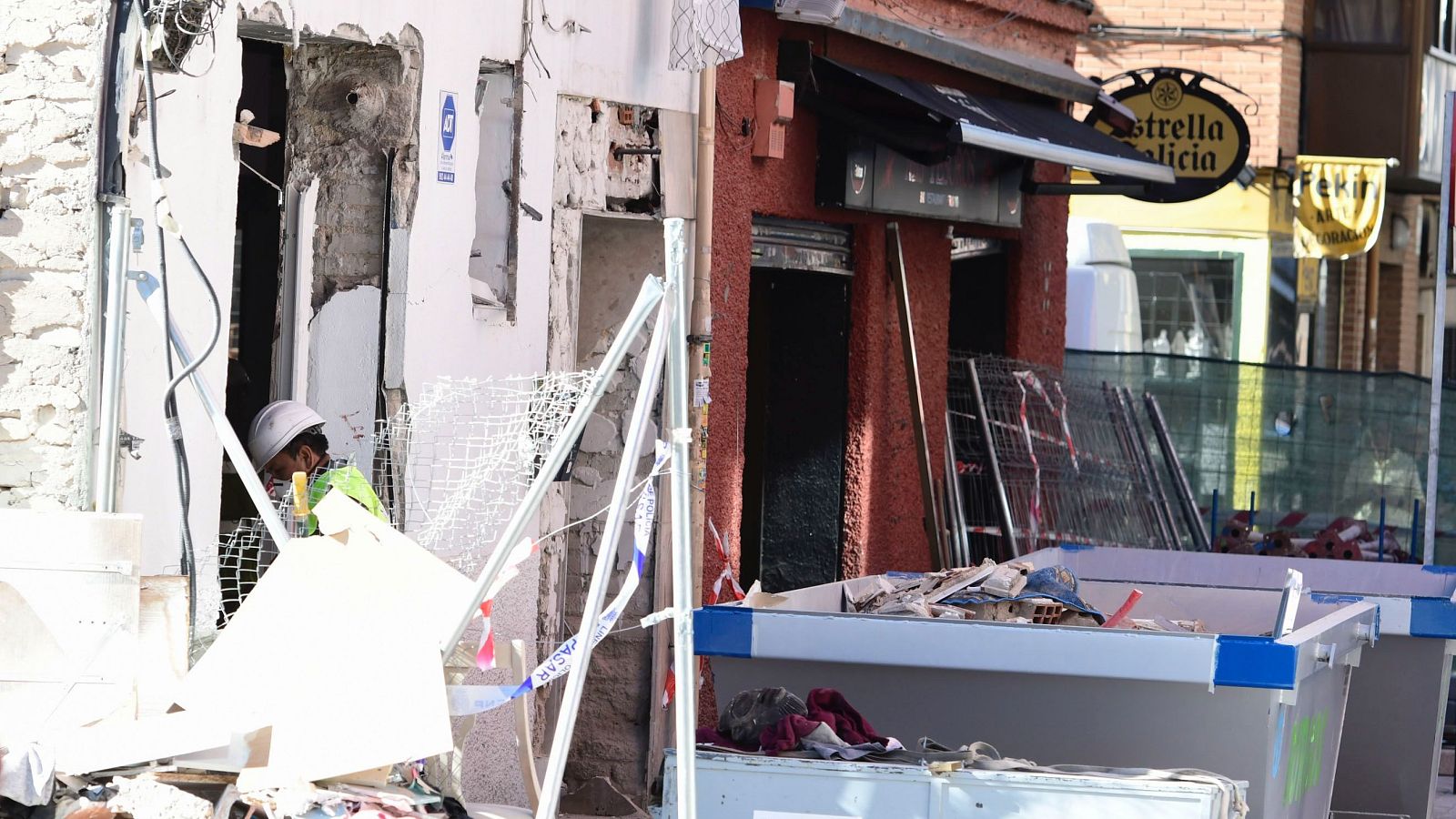 Marco, marido de la dueña del bar Mis Tesoros, agradecido "porque no ha habido más víctimas mortales" - Fin de semana 24h | Ver