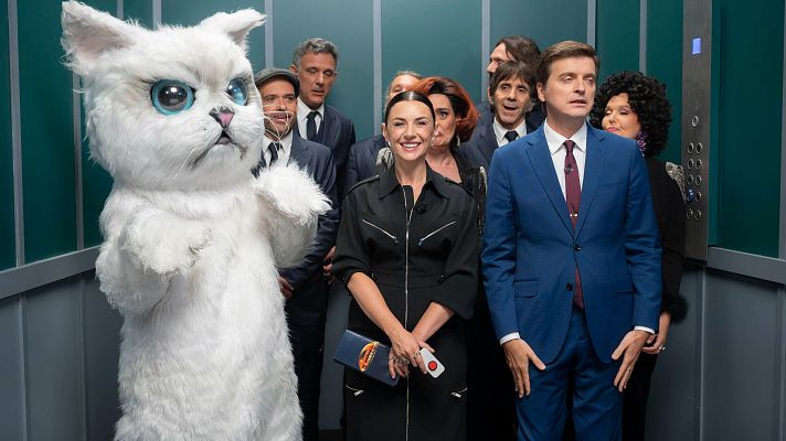 Late Xou con Marc Giró - En el ascensor del Late Xou con Miren Ibarguren