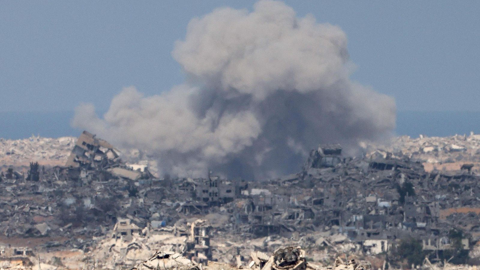 Israel inicia su ofensiva en ciudad de Gaza tras otra noche de bombardeos - Informativo 24h | Ver