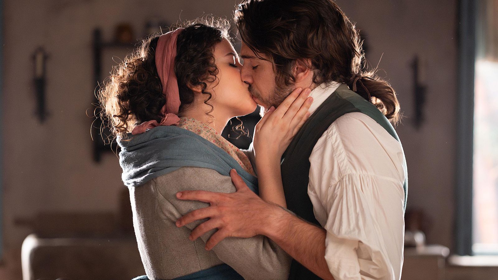 Valle Salvaje - Pepa besa a Martín - Valle Salvaje | Ver